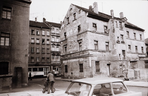 L.-Neuschönefeld, Grundstück "Bergschlößchen", im Nov. 1989