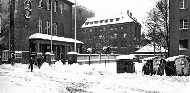 Leipzig-Stötteritz, Einfahrt zum Fernemeldewerk, im Januar 1987