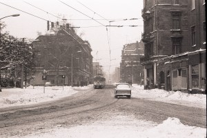 Leipzig, Rosa-Luxemburg-Straße stadtauswärts, im Januar 1987
