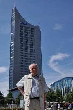 Günter Thielemann, Jg. 1922, einer der ,,Schöpfer" des Uni-Hochhauses in Leipzig